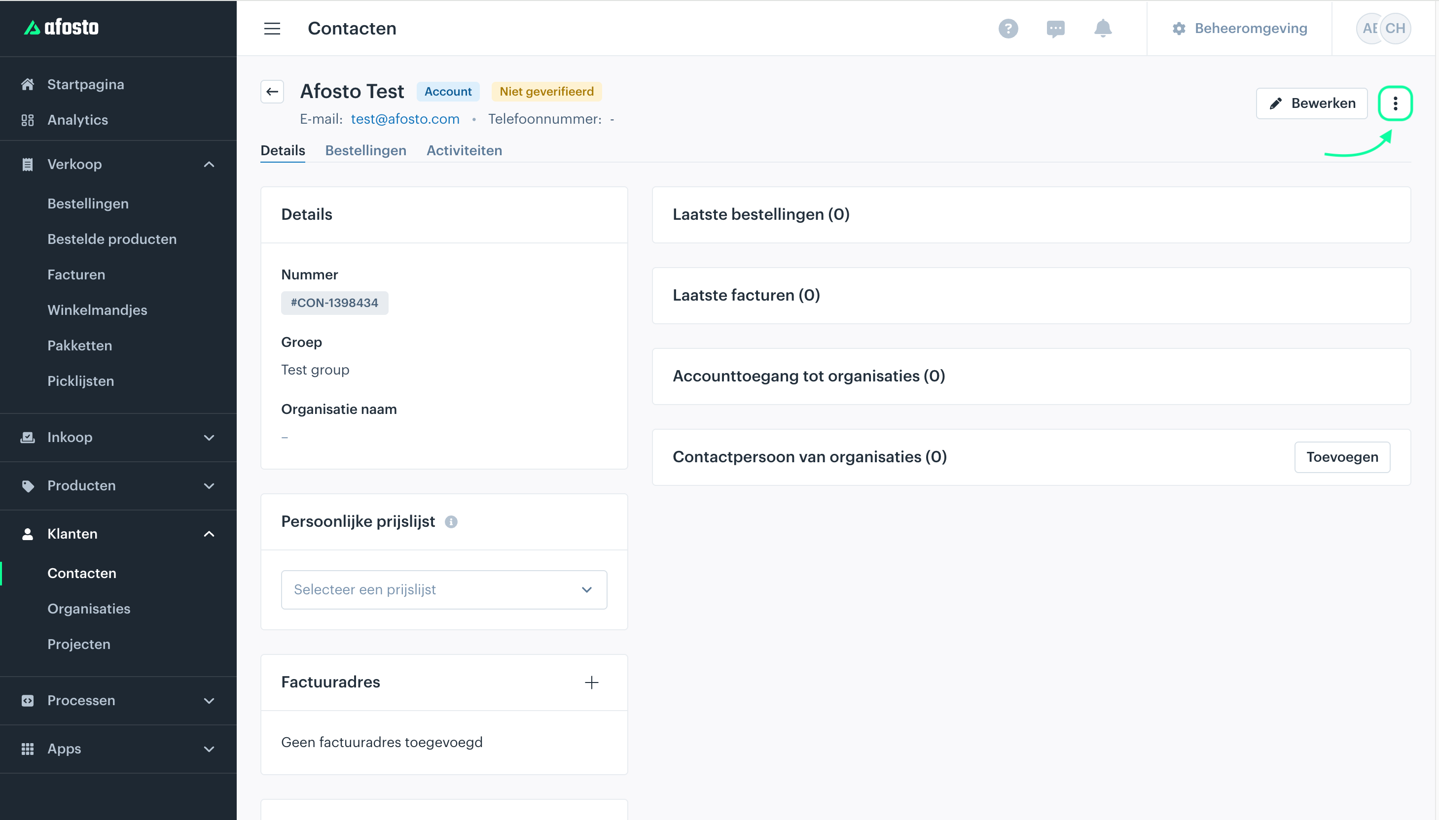 Screenshot van een activatielink versturen vanuit een contact