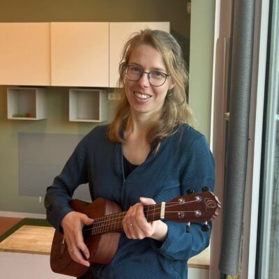 Anne als muziekcoach bij Kinderwoud