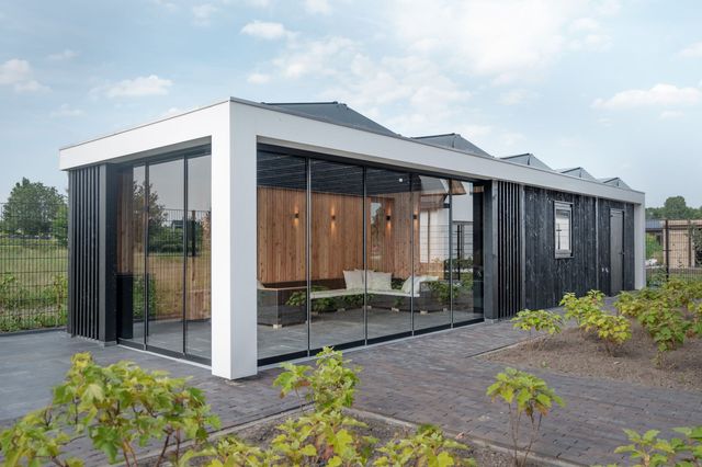 Trendhout buitenverblijf Verona - links