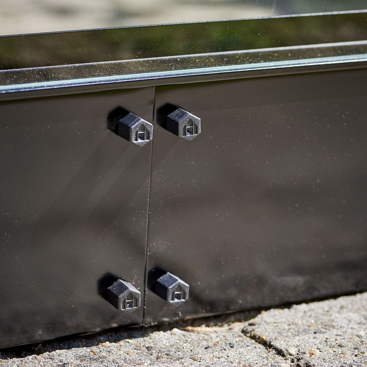 Royal Well fundering zwart