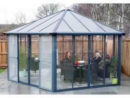 Foto von Palram – Canopia Garda Conservatory Gewächshaus