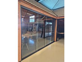 Foto van Azalp glazen schuifwand – Showroom