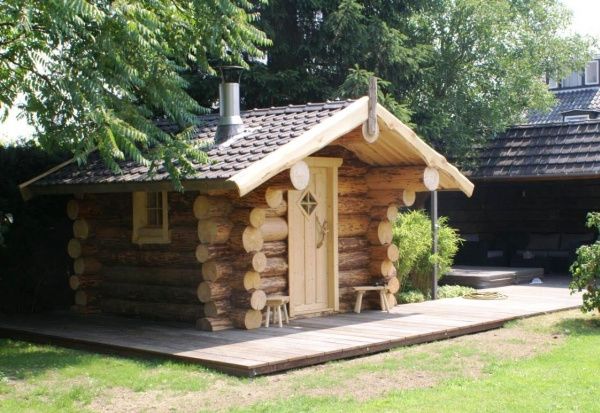 Foto van Azalp boomstam sauna Aila 250x250 cm