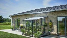 Royal Well Qube Lean-to 68 Muurkas zwart + 6 mm polycarbonaat Foto van