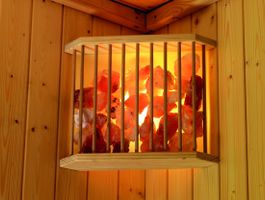 Foto van Karibu zoutkristal hoeklamp + 4kg zoutkristal