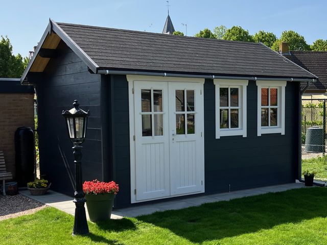 Foto der Azalp Blockhaus Lynn 550x400 cm