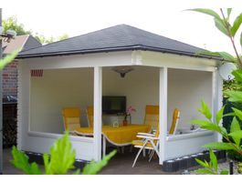 Foto von Azalp Pavillon Ronald