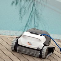 Foto der Dolphin PoolStyle M1AG E10 Bodenreinigung (Poolroboter für privates Schwimmbad)