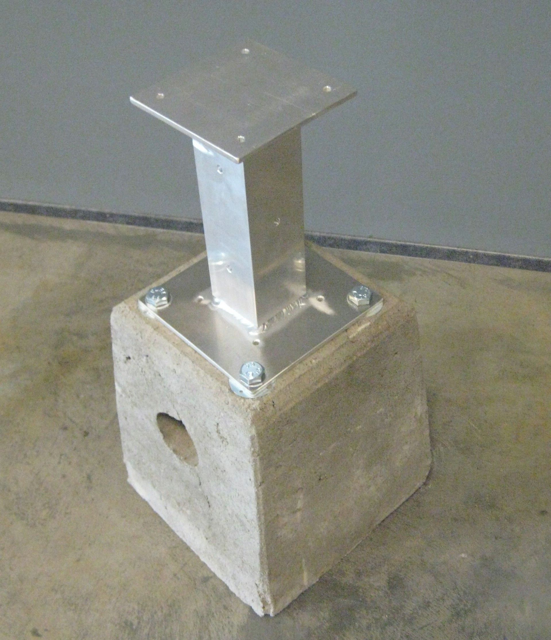 Foto van Tree45 Betonpoer M10