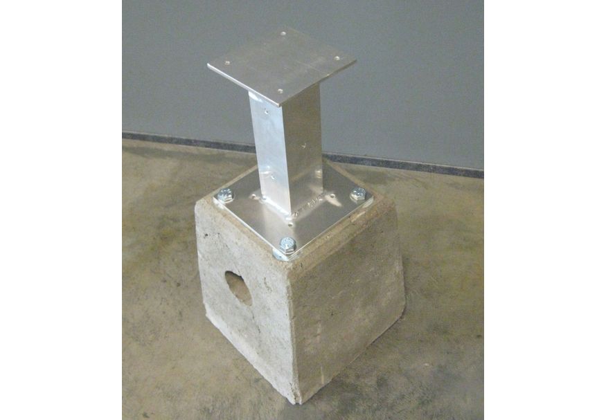 Tree45 Betonpoer M10 Foto van Tree45 Betonpoer M10