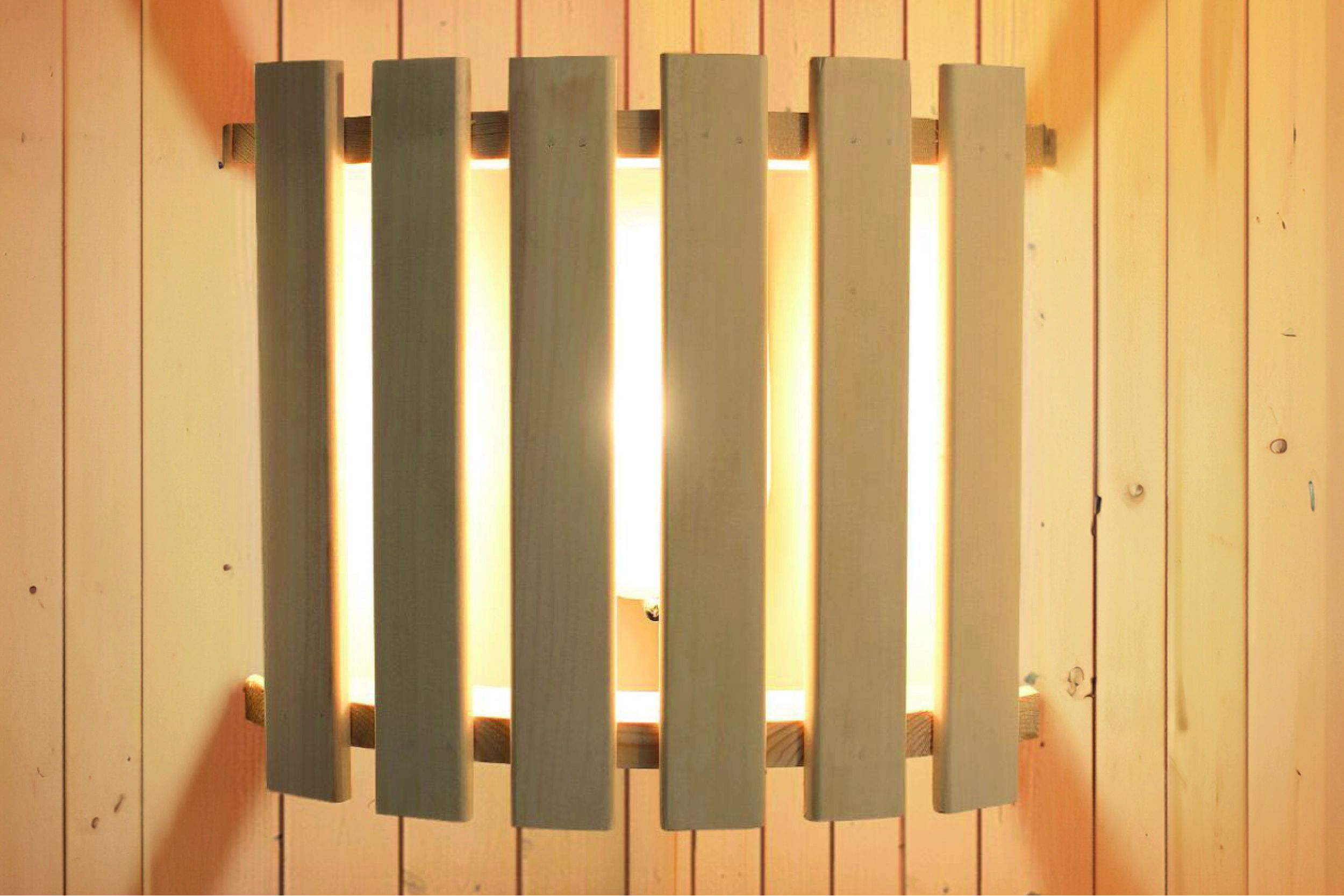 Foto van Karibu saunalamp hoekmodel Modern - krachtstroom