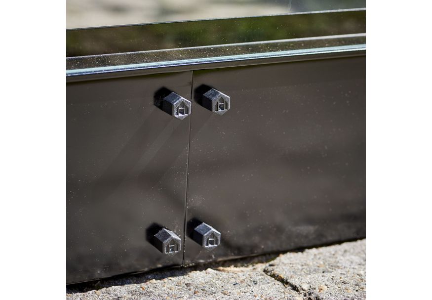 Royal Well Fundering Qube 68 zwart Foto van Royal Well Fundering Qube 68 zwart