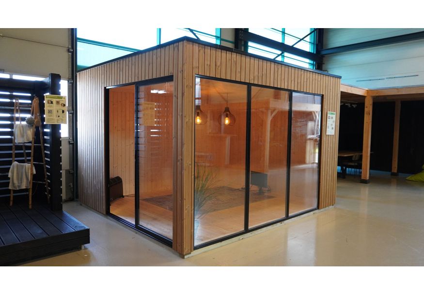 Foto van Azalp tuinkantoor Lomond 375 x 330 cm - Thermowood - Showroom Model