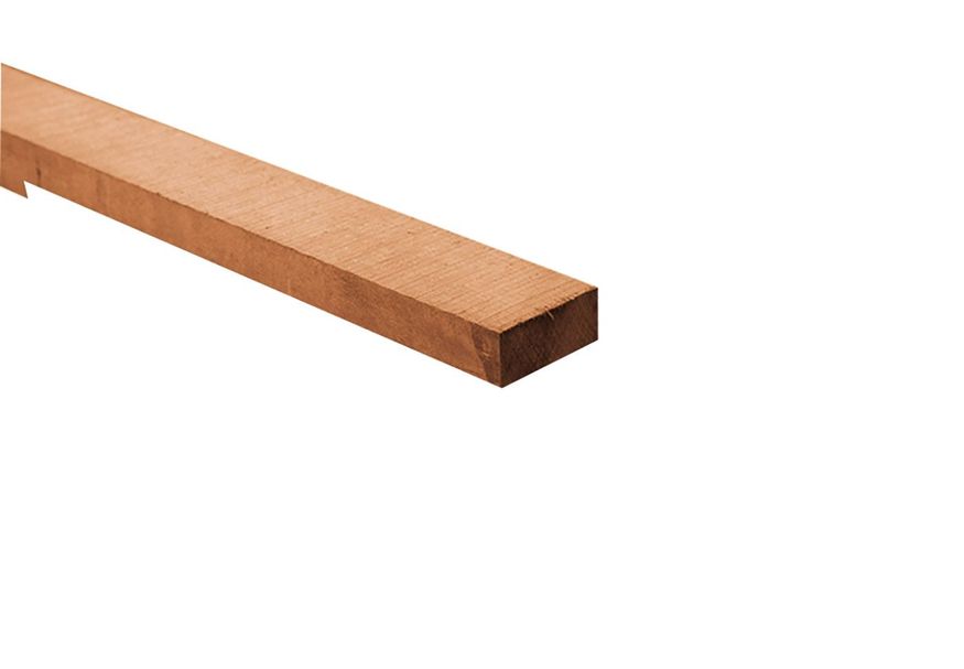 Foto van Azobe Fijnbezaagd 050/150 - 450 cm