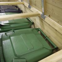 Foto van Lutrabox containerberging voor 3 afvalcontainers 2x240L+1x140L