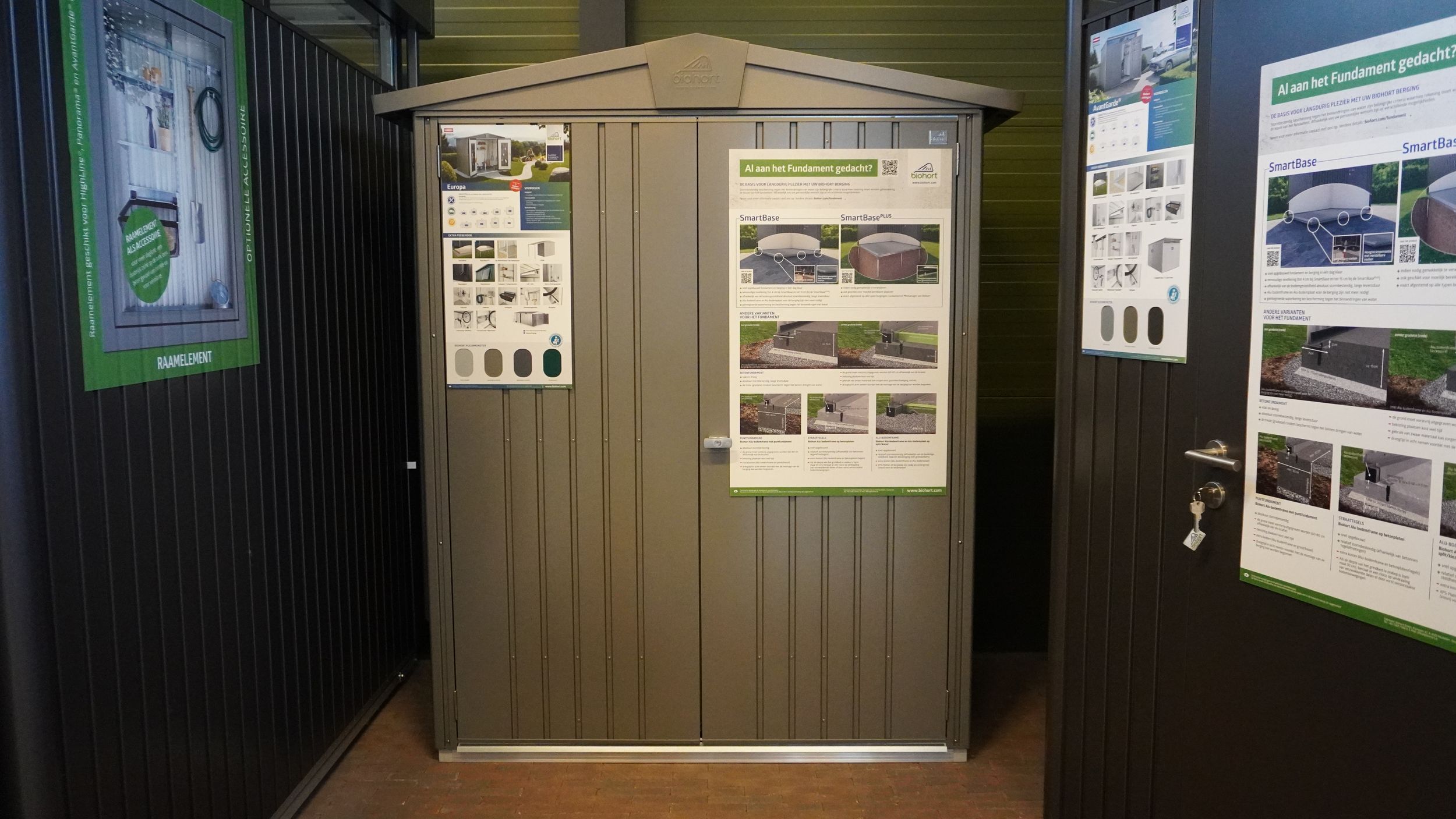 Foto van Biohort Europa 1 metalen tuinhuis
