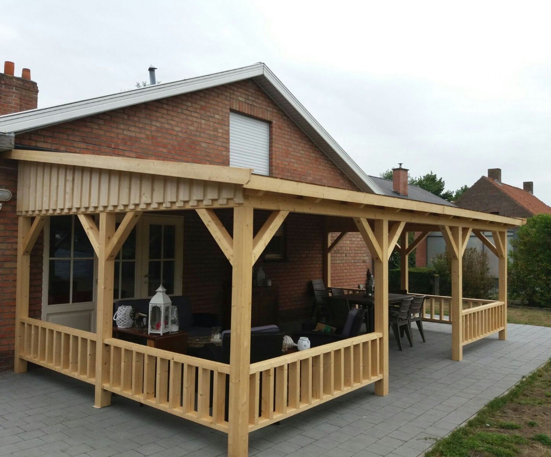 Foto der Azalp Terrassenüberdachung Holz Frazer