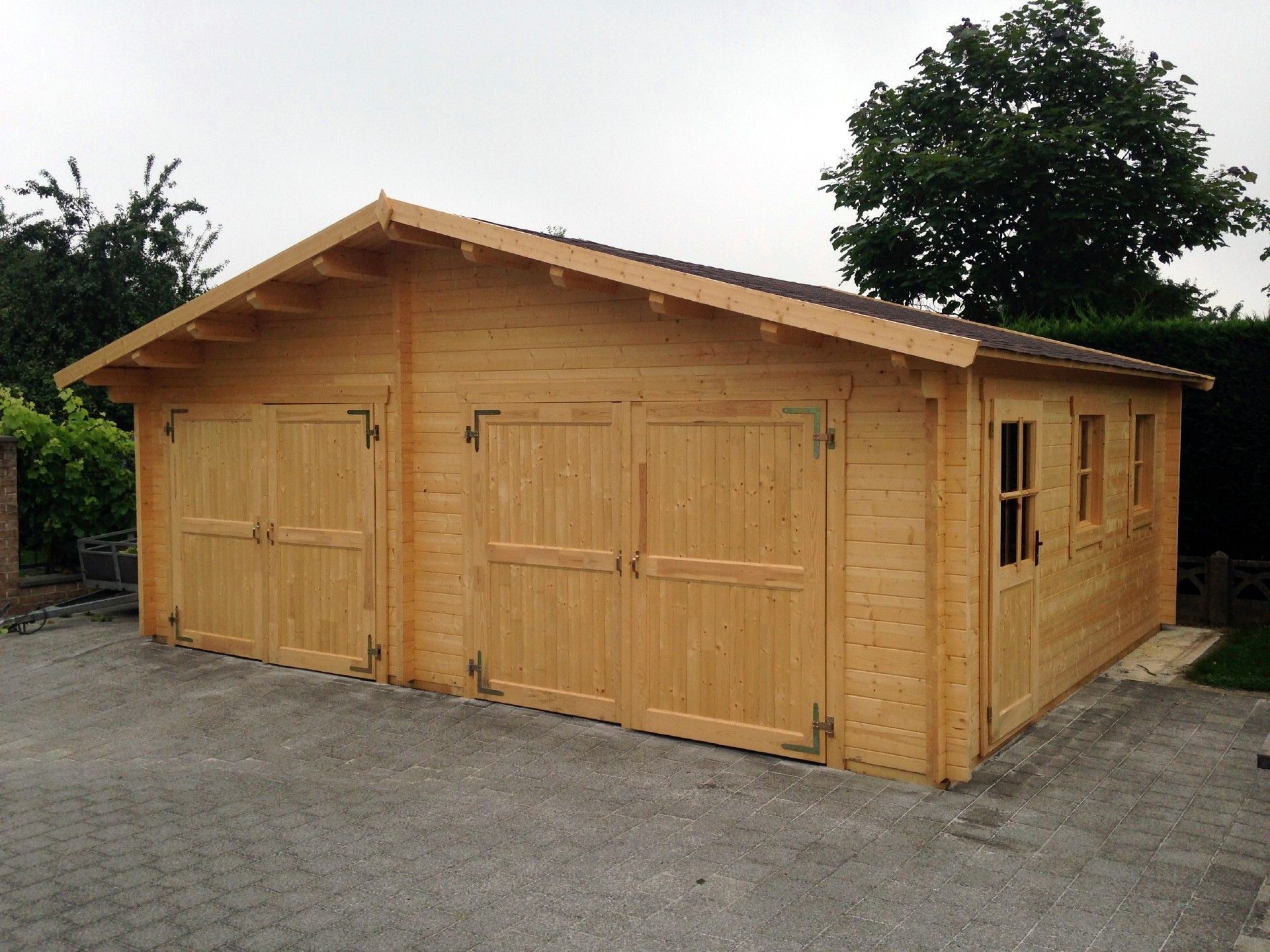 Foto der Azalp Garage Madrid 750x600 cm