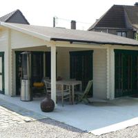 Foto der Azalp Garage Miami 750x800 cm Schwingtor