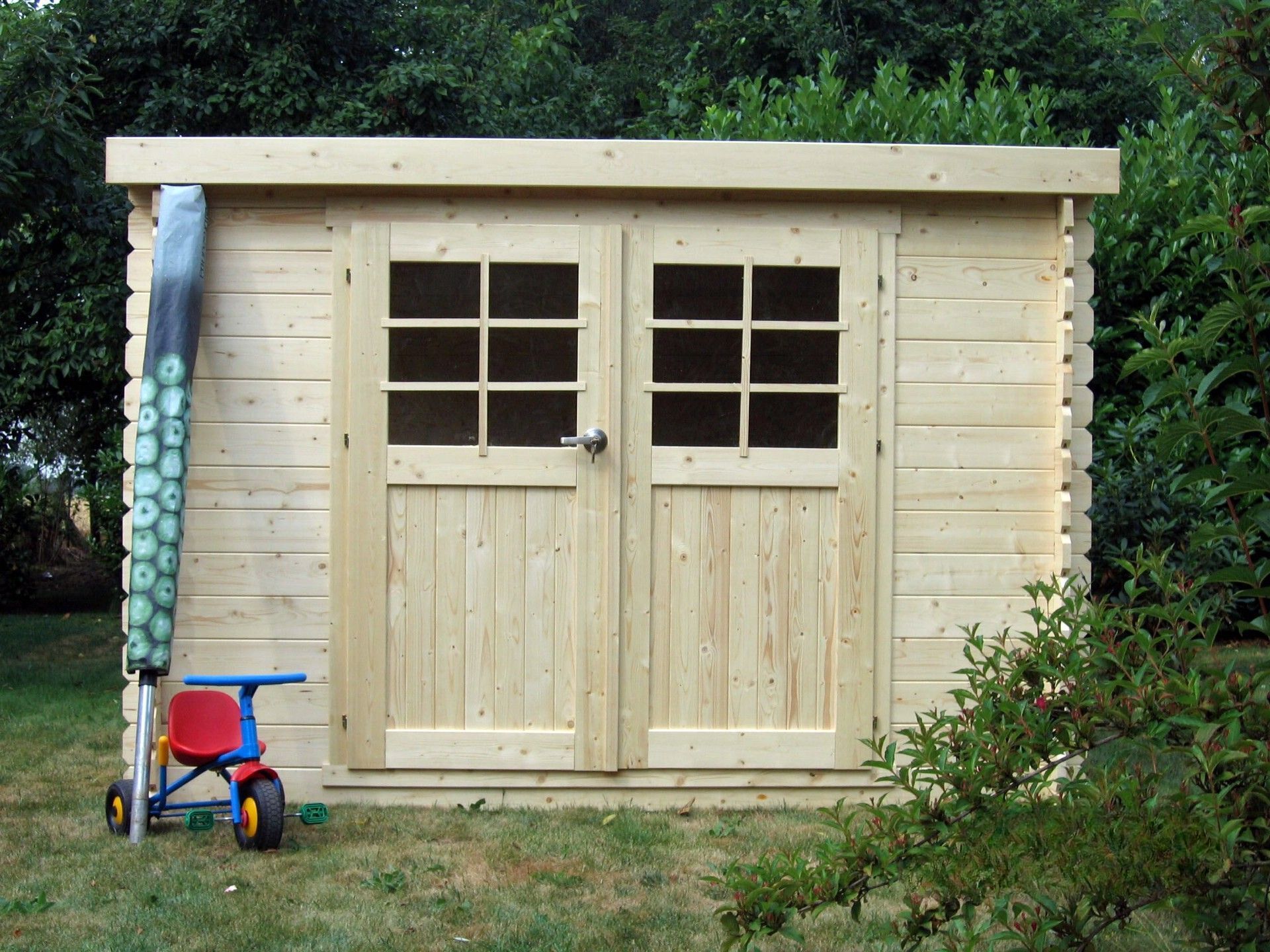 Foto van Solid S8215 Blokhut Brest