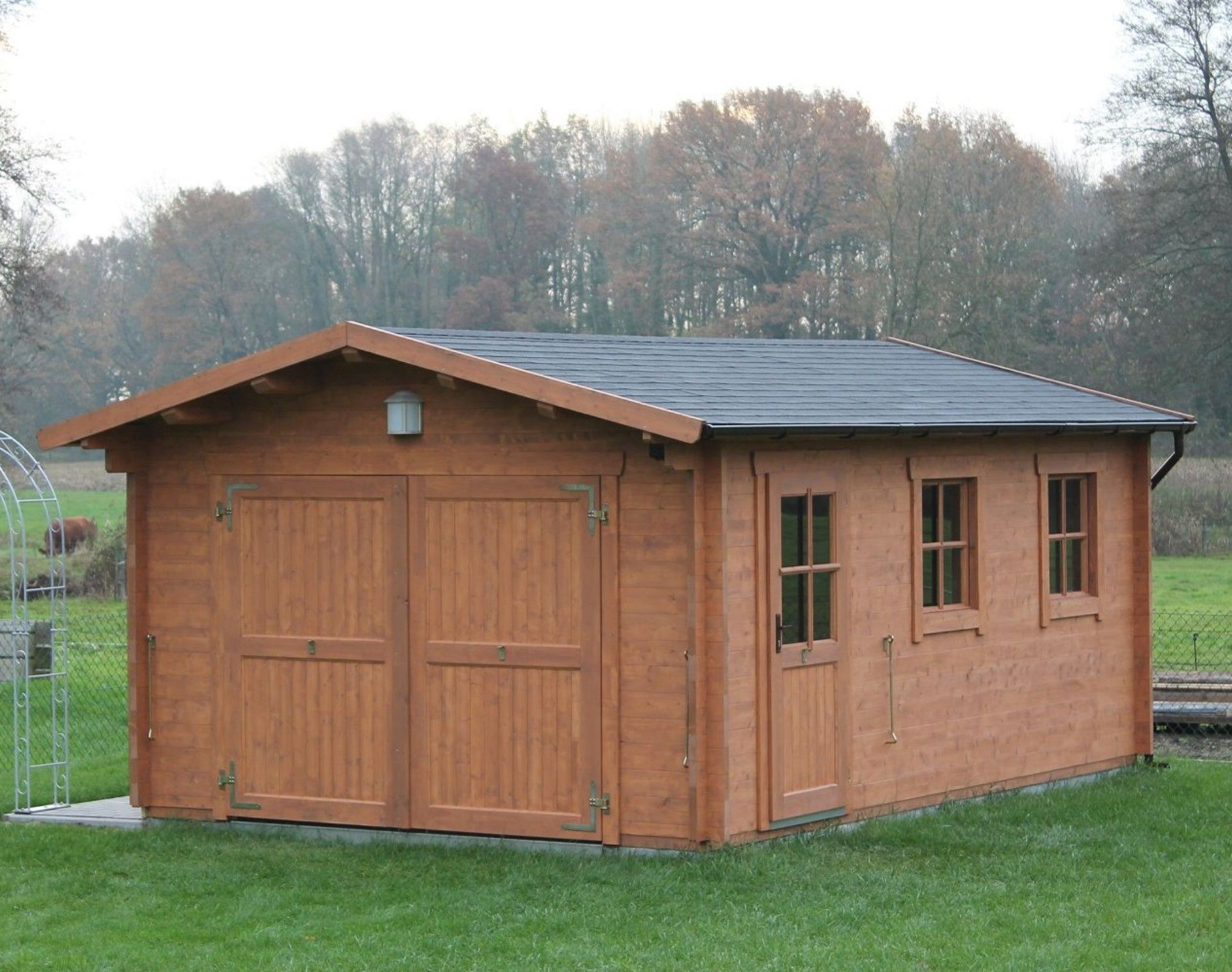 Foto der Azalp Garage Thijs 380x700 cm