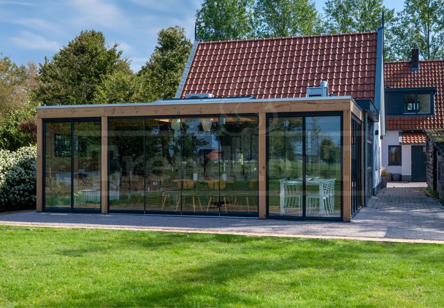 Trendhout aanbouwveranda Modena links 690x300 cm Foto van Trendhout aanbouwveranda Modena links 690x300 cm