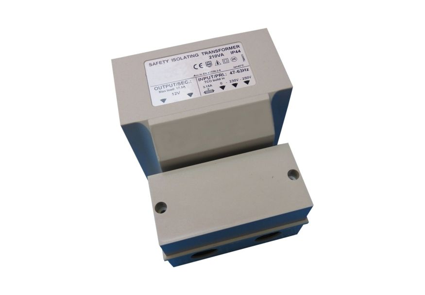 Azalp Sicherheitstransformator maximal 210 Watt - IP 44 Foto von Azalp Sicherheitstransformator maximal 210 Watt - IP 44