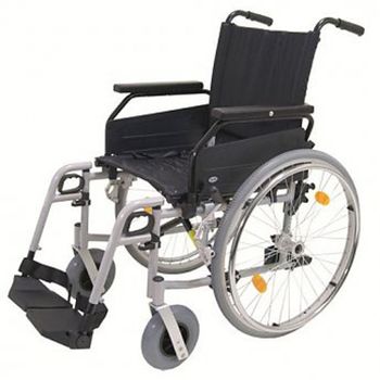 Foto van XXL Rolstoel tot 190kg (zitbreedte 56cm)