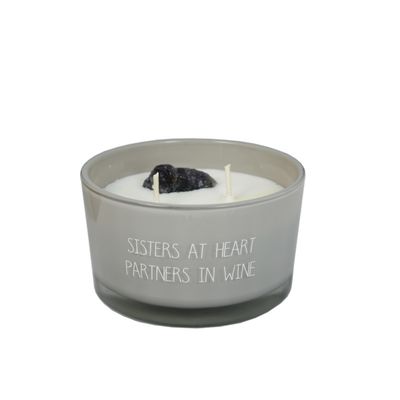 Foto van MY FLAME LIFESTYLE - Sojakaars - Sisters at heart partners in wine