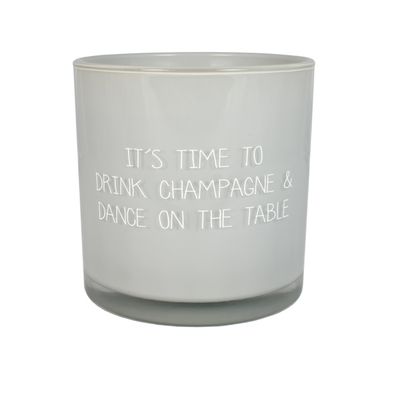 Foto van MY FLAME LIFESTYLE - Sojakaars - It’s time to drink champagne & dance on the table