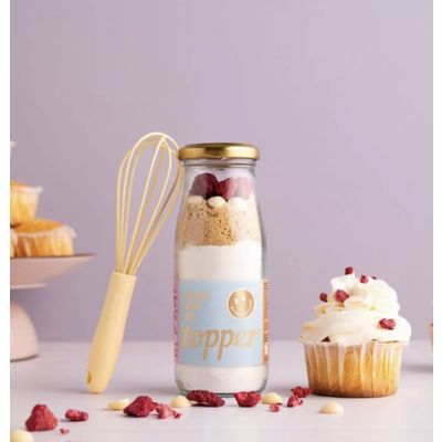 Tweede foto van Eat Your Present - Taartje voor een topper met garde - Bakflesje 250 ml