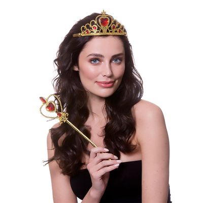 Foto van Tiara met diamanten en scepter