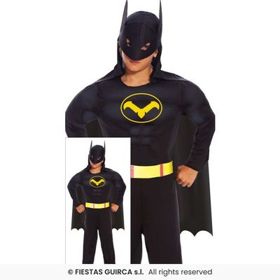 Foto van Batman kostuum kind gespierd