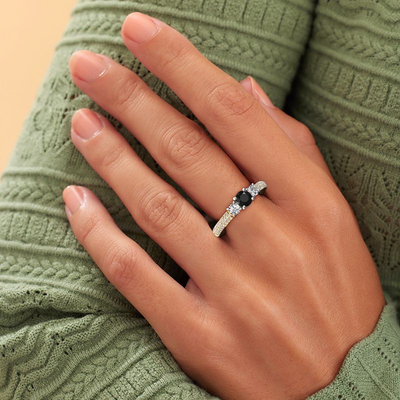 Image of Engagement Ring Marielle Rnd<br/>585 gold<br/>Black Diamond 1.27 Crt