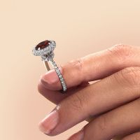 Image of Engagement ring Talitha OVL 585 white gold garnet 7x5 mm