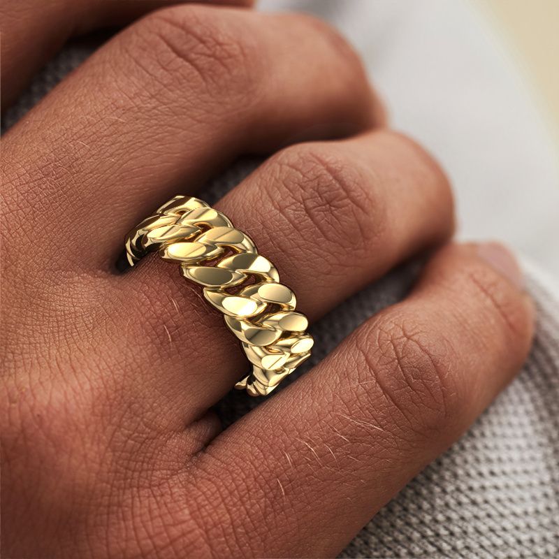 Elegante Goudkleurige RVS Ring - Perfect voor elke gelegenheid