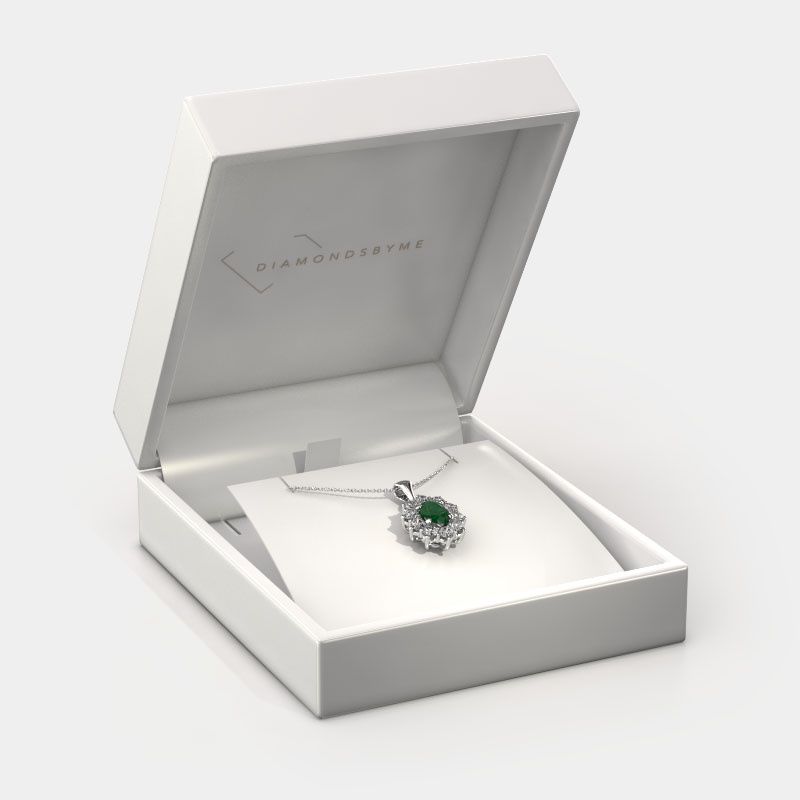 Giftbox necklace 4