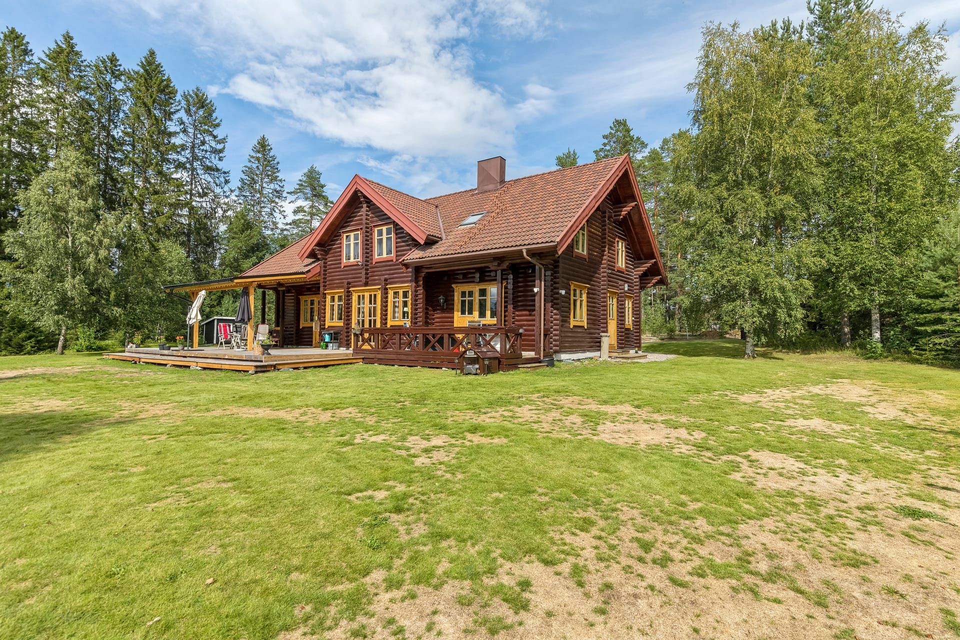 Zelf uw huis verkopen zonder makelaar 4 03 Achter zijgevel 1