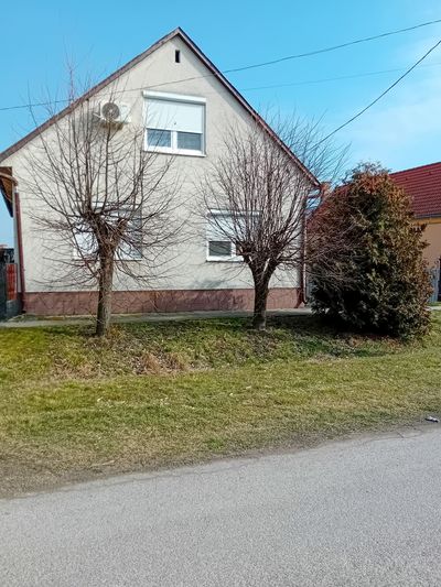 Instapklare familiewoning met 3380m2 grond