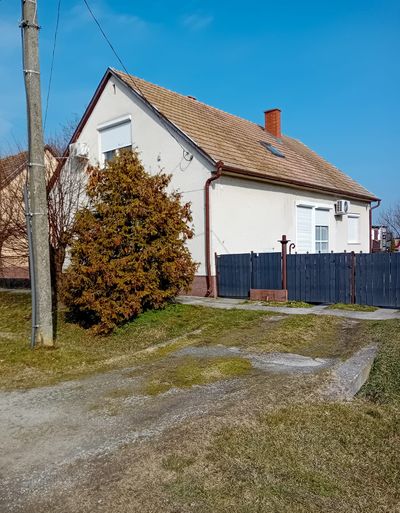 Instapklare familiewoning met 3380m2 grond