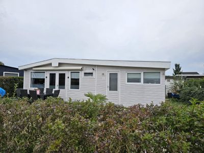 TE KOOP RUIME GOED ONDERHOUDEN CHALET
