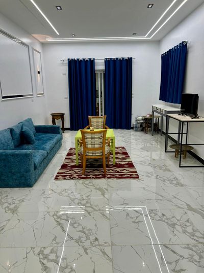 Huis met tuin en uitzicht over de Nijl. منزل ١٢٠متر وحديقة مطله على نهر النيل