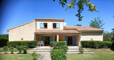 Vrijstaande villa bestaande uit 3 gîtes, Vaucluse/Provence