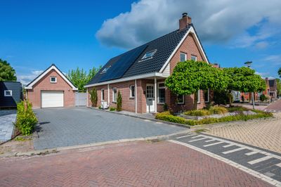 Vrijstaande gerenoveerde woning; instapklaar, modern en duurzaam wonen