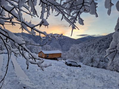 Unieke en off-grid bergwoning in Georgië te koop | 8000m2