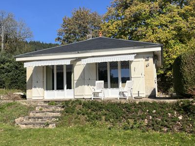 Morvan, vlak bij een meer, Klein huisje te koop