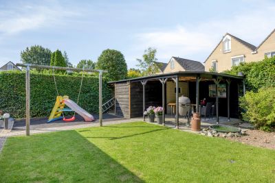 Recent verbouwde semi bungalow te koop!