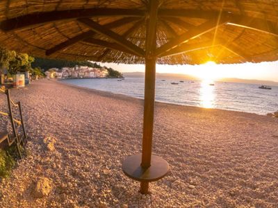 Kroatië huis met zeezicht en met 4 appartementen 800 meter van zee