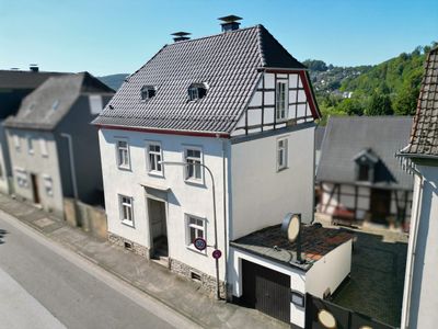 Historisch vakwerkhuis met ontwikkelingsmogelijkheden in Arnsberg Sauerland