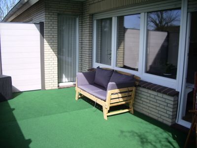 Prachtige semi bungalow met ruime garage in Bunde te koop